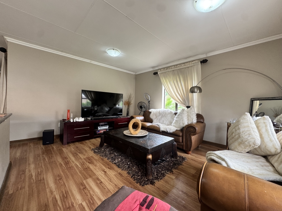 3 Bedroom Property for Sale in Wilkoppies North West